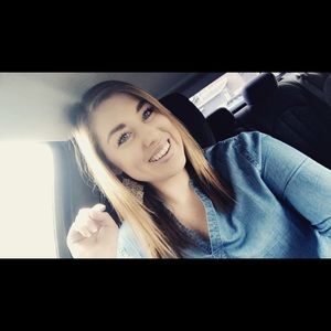 Meet your Posher, Marissa